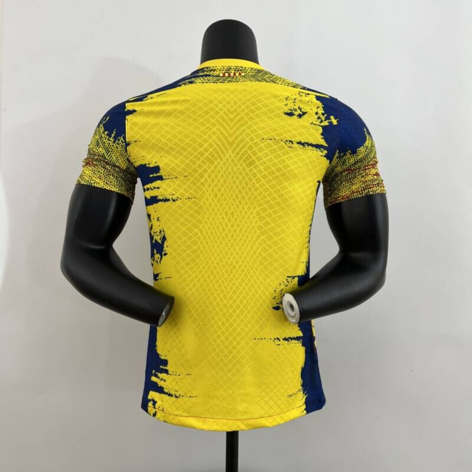 Camiseta FC Barcelona edición especial 2023/2024 azul y amarillo entrenamiento - 2